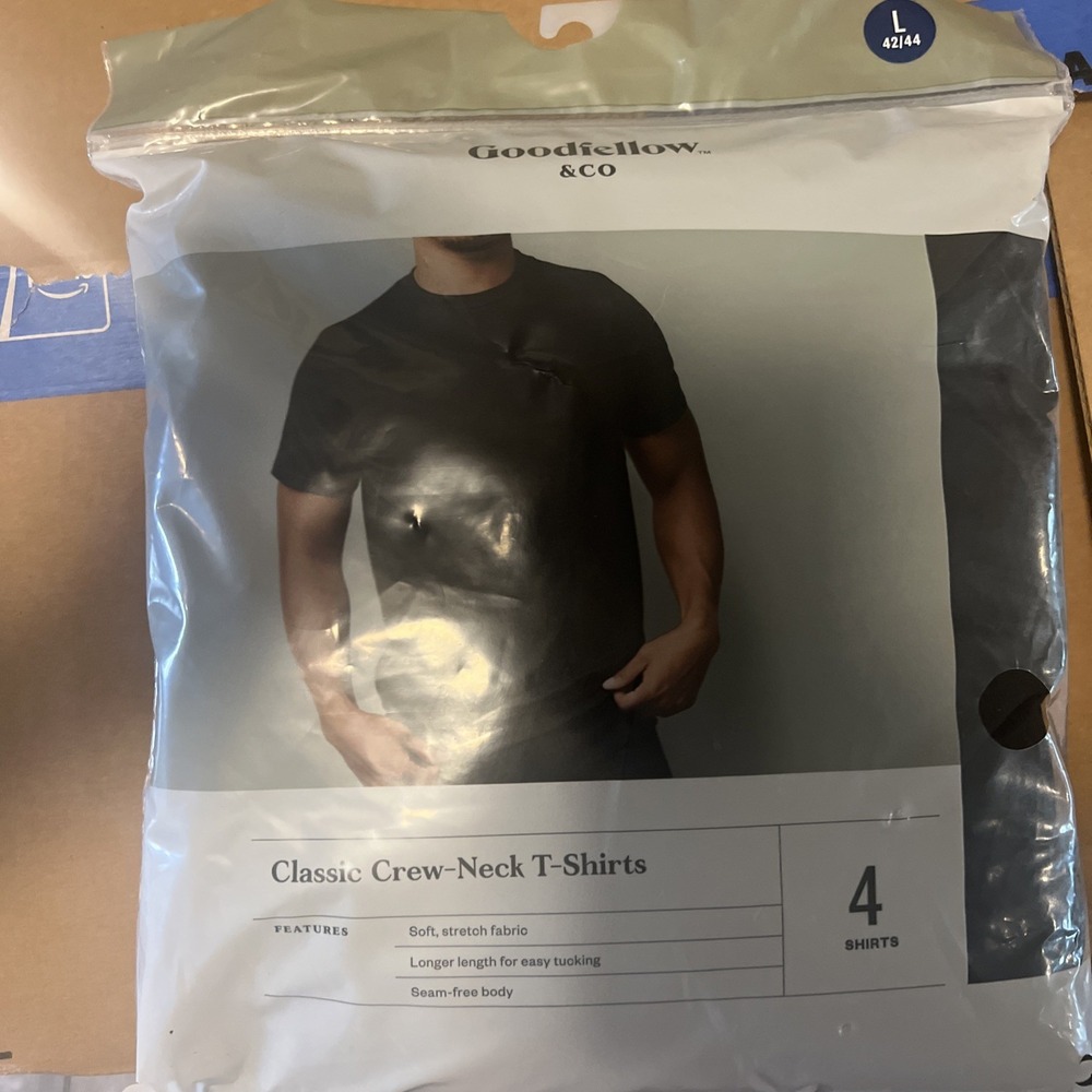 Crew Neck T-Shirts Black 4 Pack -Goodfellow &Co Men's Cotton Blend L 42/44